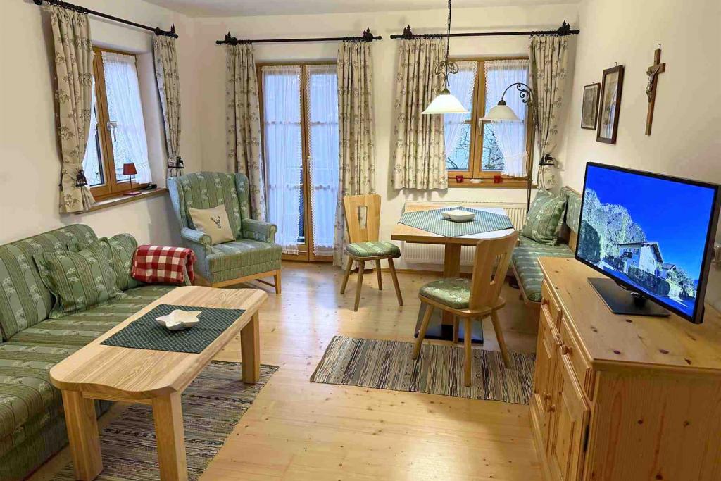 Ferienwohnung Edelweiss Wohnzimmer