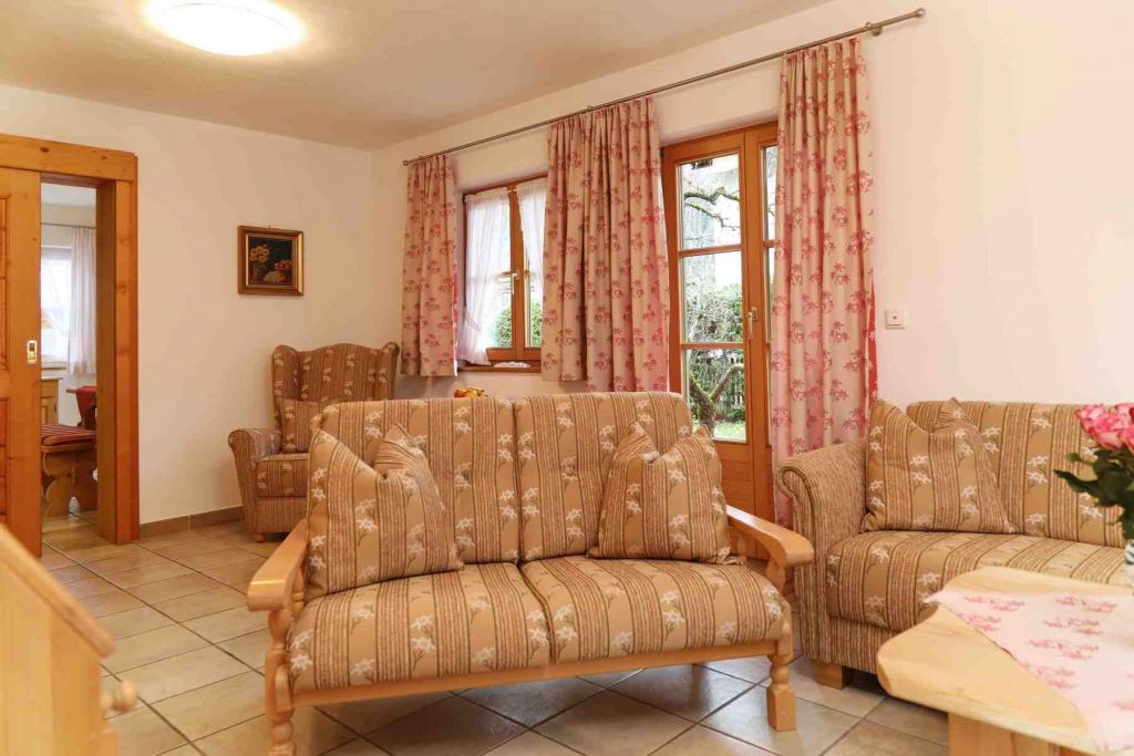 Ferienwohnung Enzian Wohnzimmer